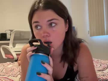 girl cam all day queencassidyy image #5546468