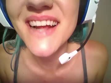 girl cam all day claretube image #8622270