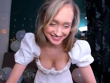 girl cam all day elsa_flow image #9012436