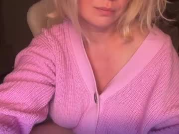 girl cam all day kiradivine image #8149169