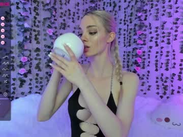girl cam all day bunnydollstella image #4069744