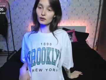 girl cam all day bubbletie image #9284624