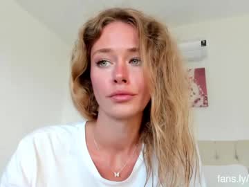 girl cam all day oksanafedorova image #2750008
