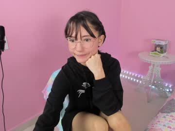 girl cam all day little_effy18 image #2142758