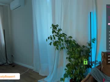 girl cam all day lonelyflowerr image #2707099