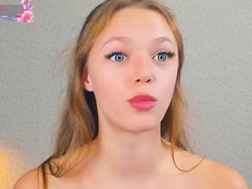 girl cam all day mia_sea_ image #8403225