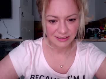 girl cam all day kiradivine image #2019699