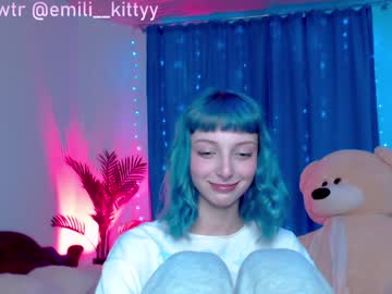 girl cam all day lit1le_kitty_ image #537768