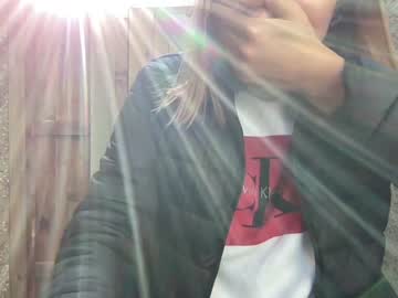 girl cam all day eatmypie69 image #5421229