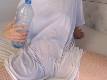 girl cam all day lesi_moon image #4994579