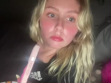 girl cam all day prettykitten123 image #8003823