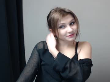 girl cam all day relax_nina image #704205