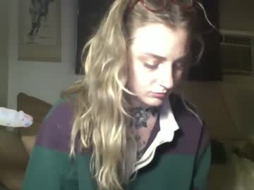 girl cam all day bambidear420 image #4553057