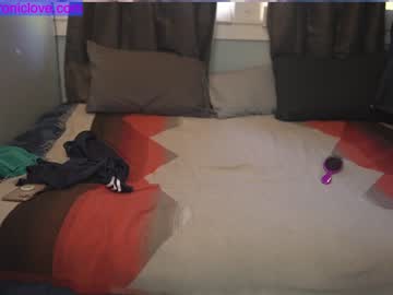 girl cam all day chroniclove image #2466197