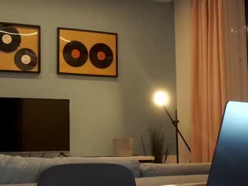 girl cam all day two_trunkx image #8260472