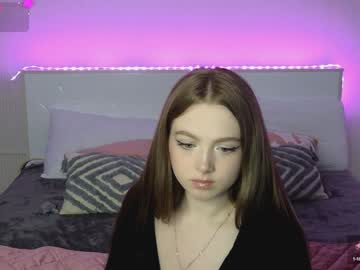 girl cam all day small_blondee image #9007457