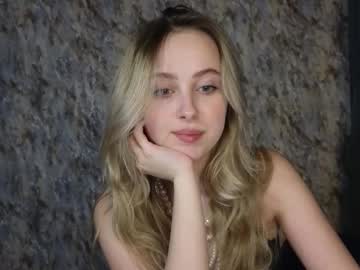 girl cam all day chloe_whispers image #9509504