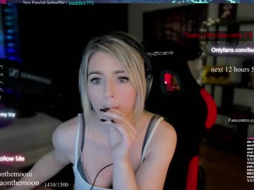 girl cam all day kimilee22 image #4348709