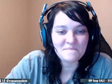 girl cam all day rowanswolves image #853299