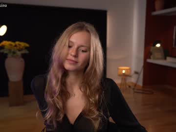 girl cam all day chillwithkira image #3053802