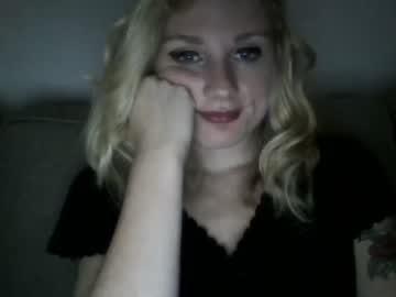 girl cam all day kyliemetalgirl2002 image #184398