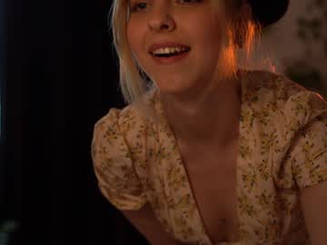 girl cam all day hannasthesia image #7217797