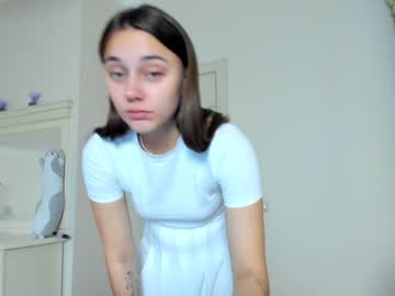 girl cam all day eleonora_linn image #2769843