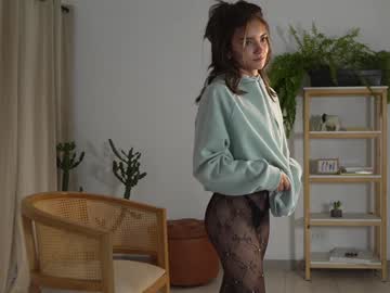 girl cam all day urcutelinda image #8056479