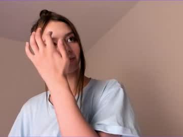 girl cam all day lesi_moon image #5166354