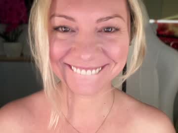 girl cam all day kiradivine image #6154698
