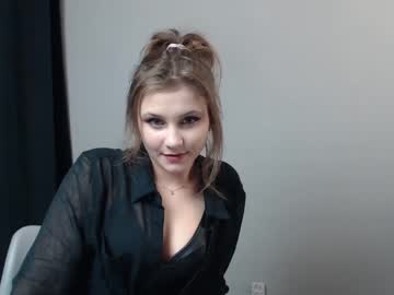 girl cam all day relax_nina image #358458