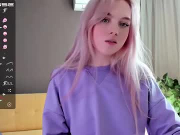 girl cam all day small_blondee image #1642894