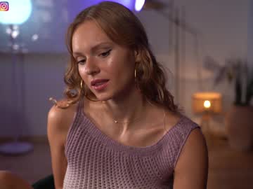 girl cam all day chillwithkira image #5200129
