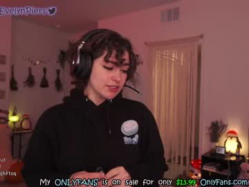 girl cam all day evelynpiers image #3149604