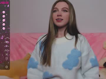girl cam all day small_blondee image #3024308