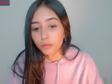 girl cam all day gummy_bear7 image #2335072