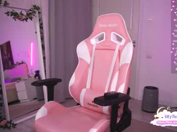 girl cam all day holliwould_ image #2696549