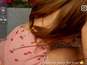 girl cam all day bzzzme image #8692322