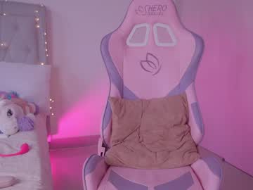 girl cam all day mila_1 image #9640243