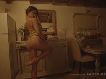 girl cam all day lucieoude_ image #2652504