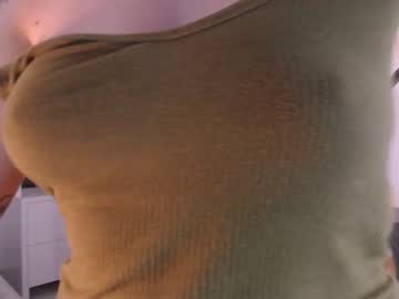 girl cam all day annaliese_bach image #714669