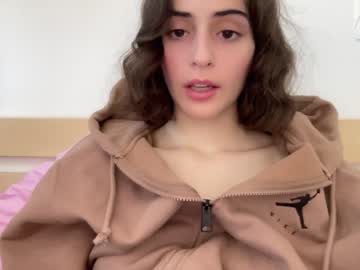 girl cam all day wonderland_stia image #6948764