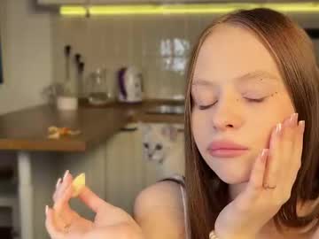 girl cam all day tweety_doing_sweety image #8330942
