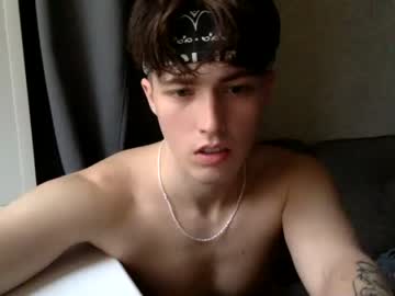 man cam all day nonrelevant01 image #502827