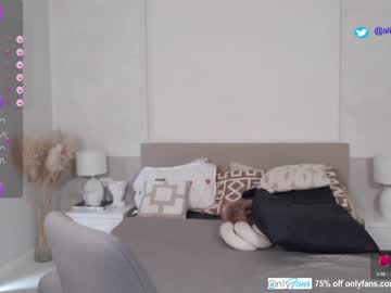 girl cam all day smileyouarehere image #6353115