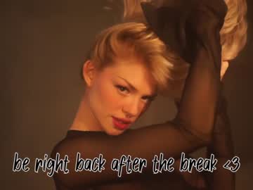 girl cam all day bunnylia__ image #4816791