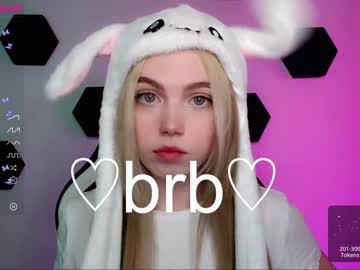 girl cam all day small_blondee image #4309737