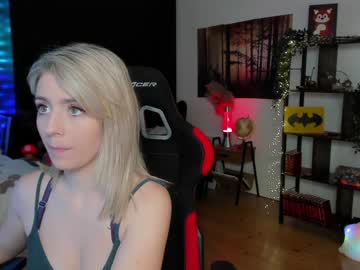 girl cam all day kimilee22 image #5399852