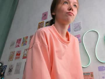 girl cam all day fly_best image #8572381