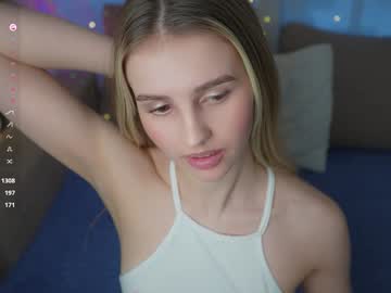 girl cam all day fluffy_angel image #8414858